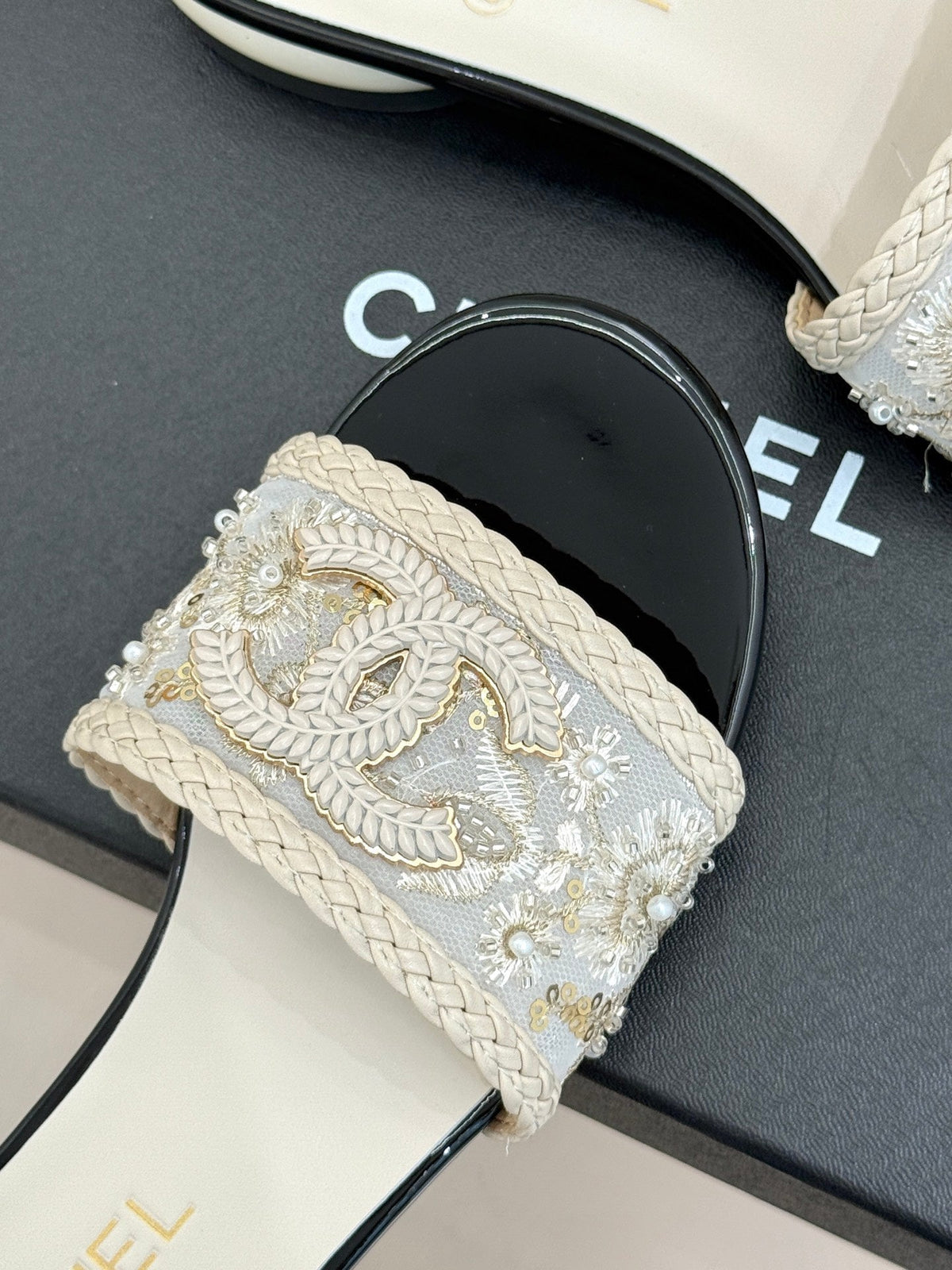 CC Pearl Heel Beaded Embroidered Slides White Lambskin 904677