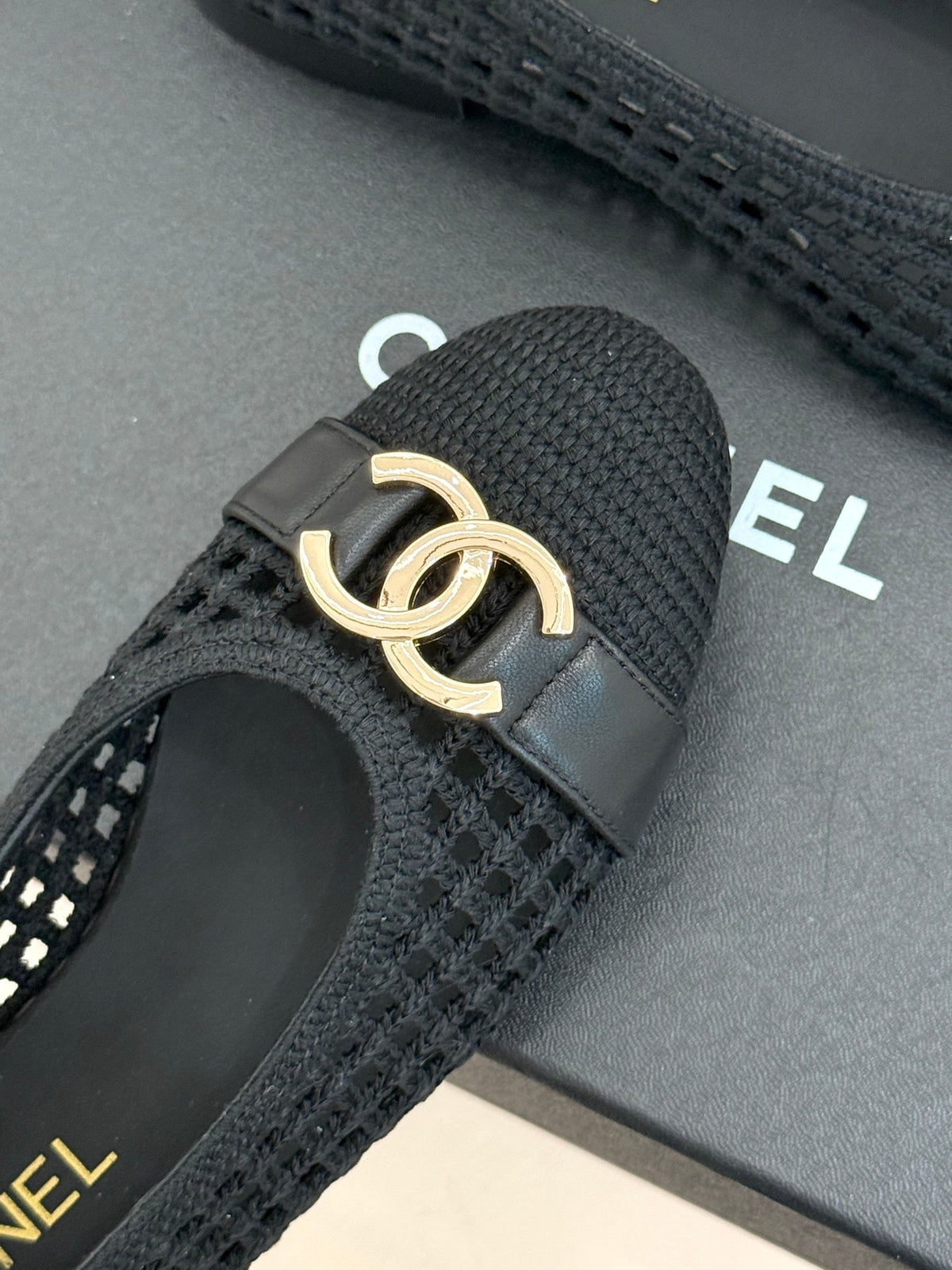 CC Mesh Woven Ballet Flats Black Woven Fabric 904675