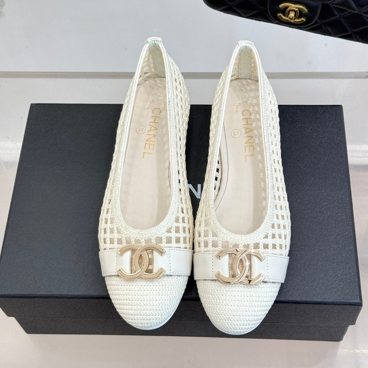 CC Mesh Woven Ballet Flats White Woven Fabric 904673