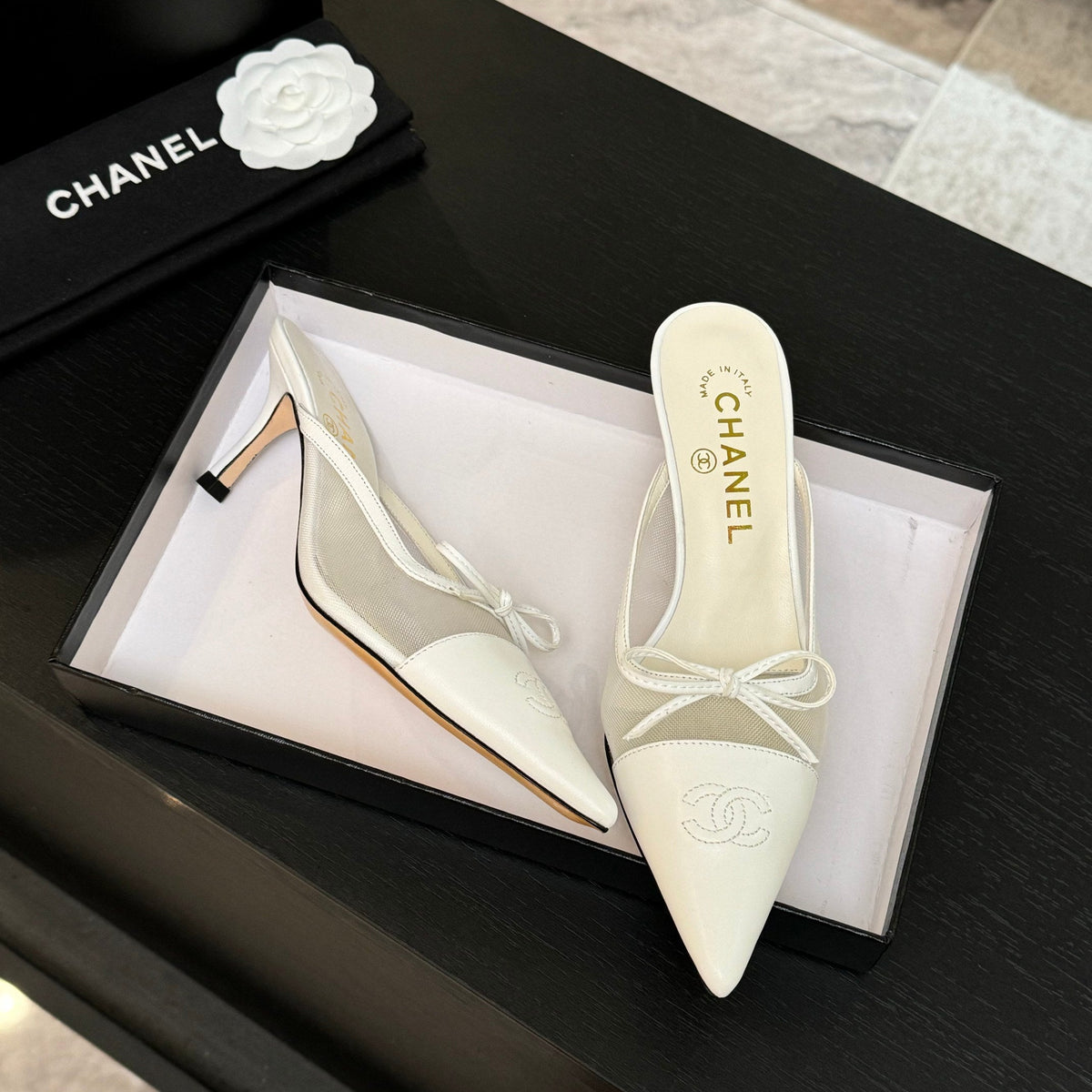 CC Bow Pointed Toe Mules White Mesh & Leather 912943