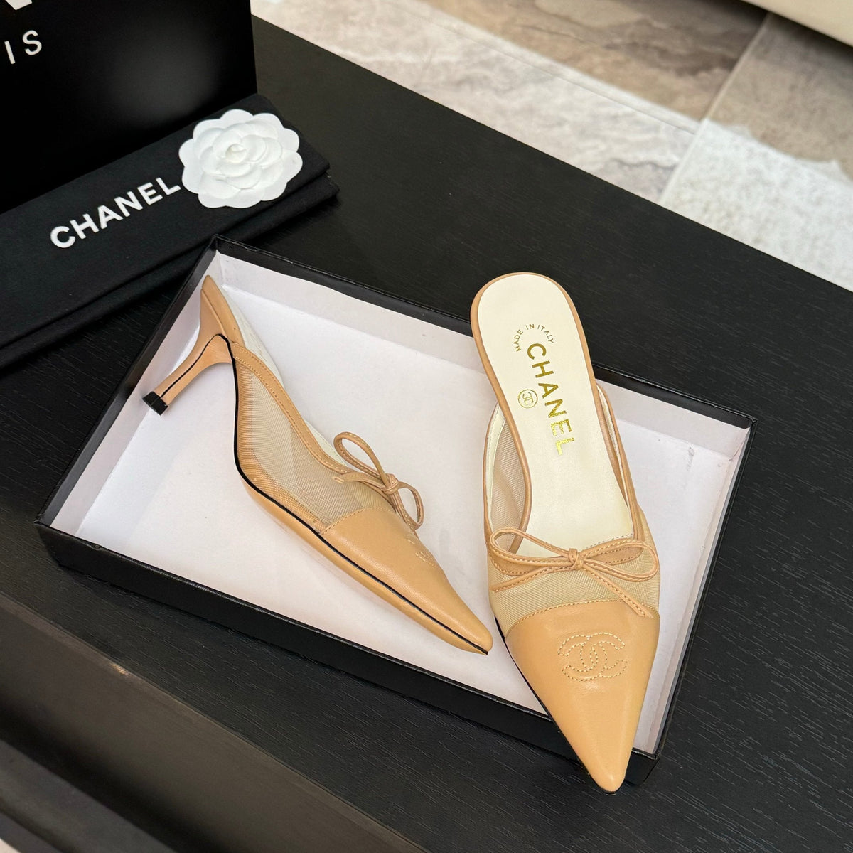 CC Bow Pointed Toe Mules Beige Mesh & Leather 912942