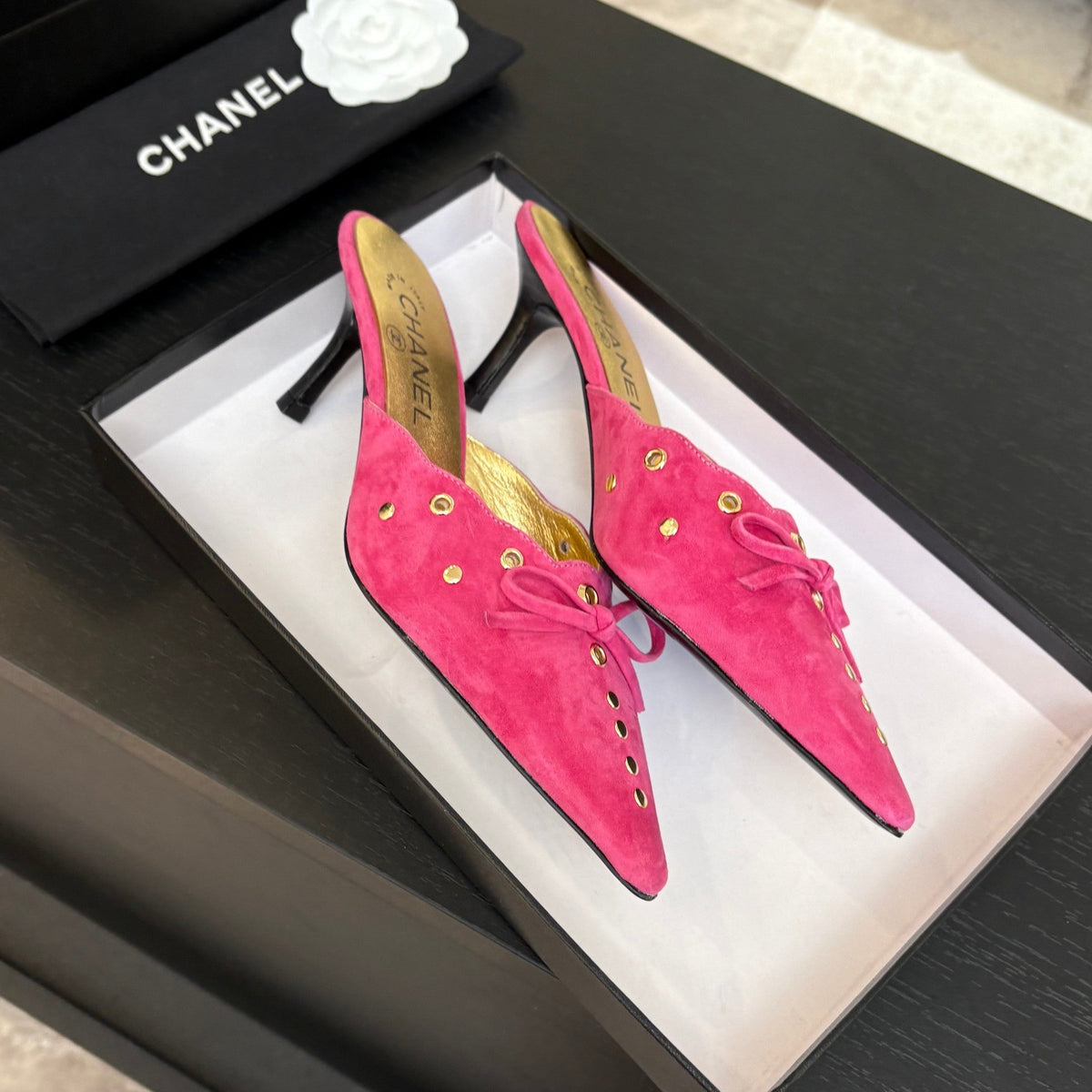 CC Grommet Bow Mules 6.5cm Hot Pink Suede Leather 912926