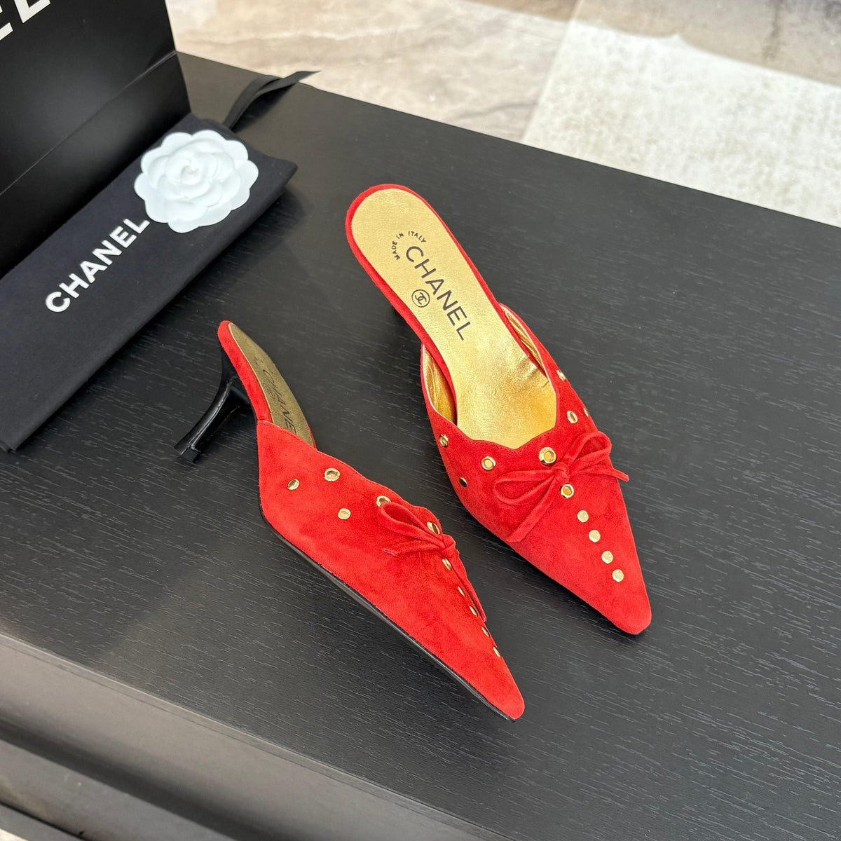 CC Grommet Bow Mules 6.5cm Red Suede Leather 912924