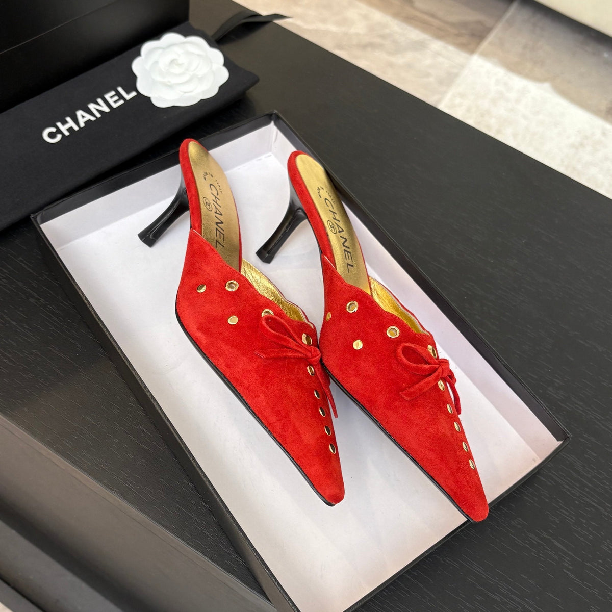CC Grommet Bow Mules 6.5cm Red Suede Leather 912924