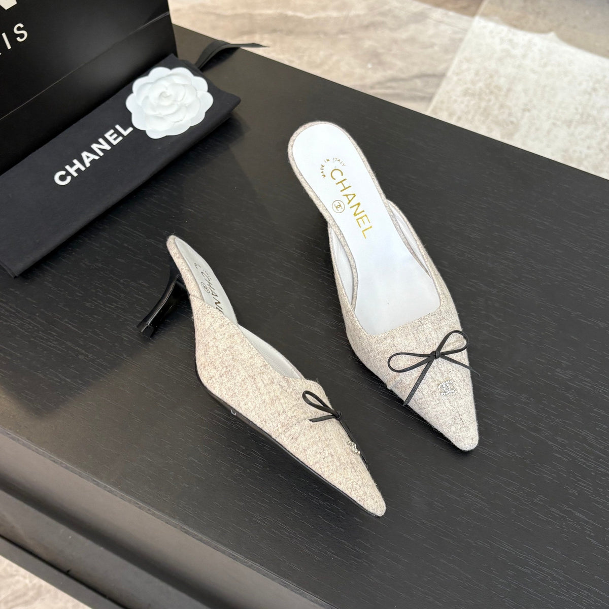 CC Bow Pointed Toe Mules 6.5cm Beige Tweed 912921