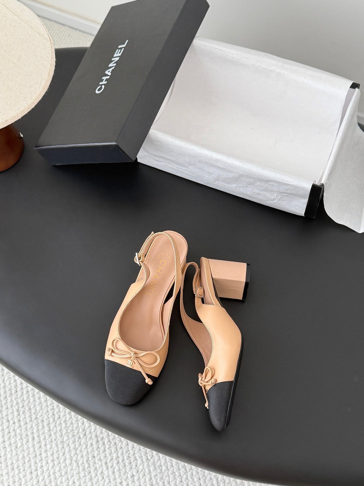 CC Square Toe Slingback Pumps Black Beige Leather 915052