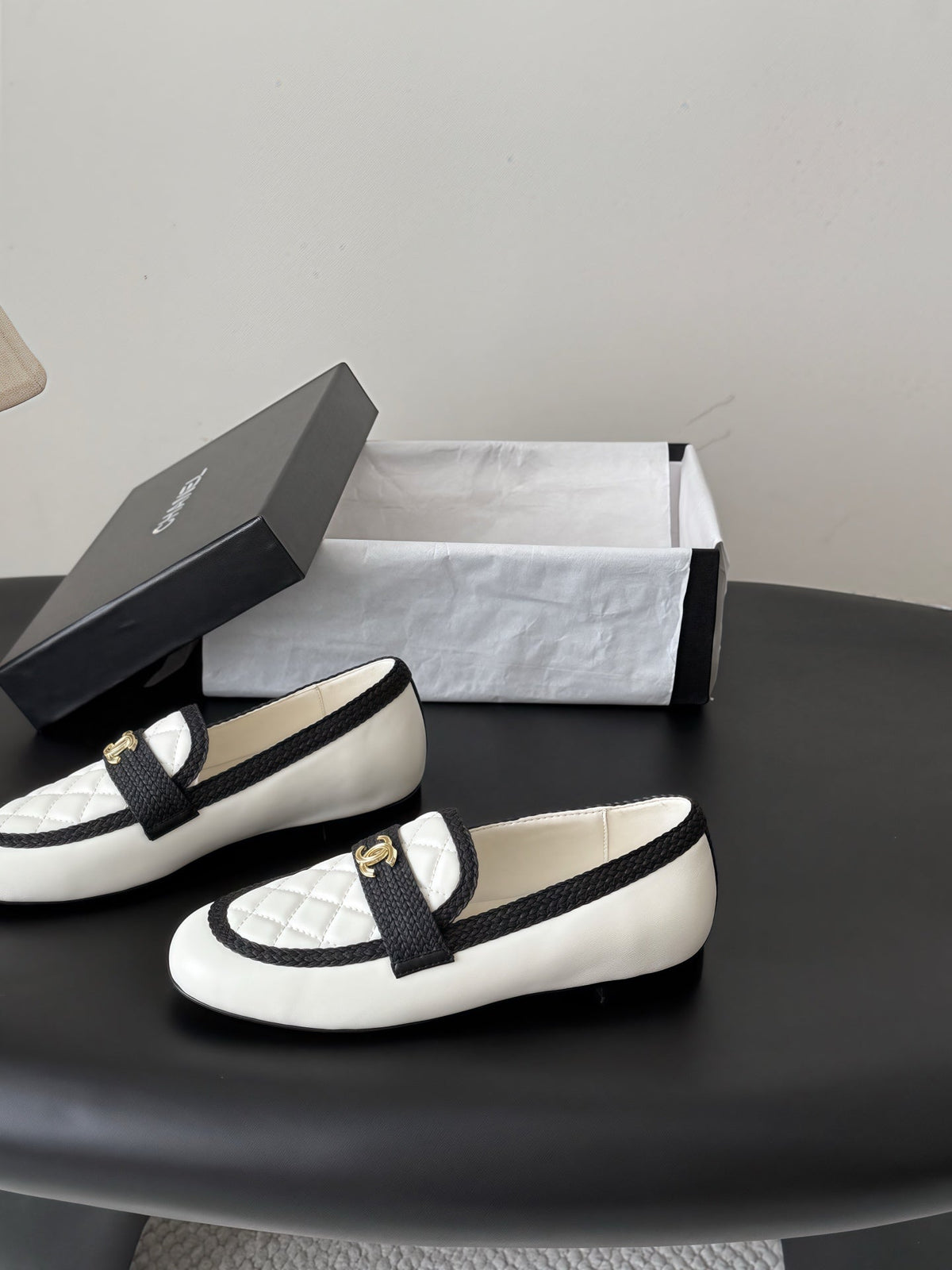 CC Quilted Logo Loafers White Leather 914189