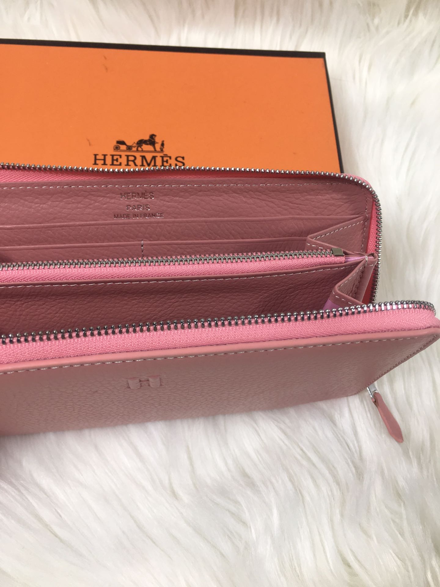 HM Silk'in Classic Wallet 20 Light Pink Grained Calfskin