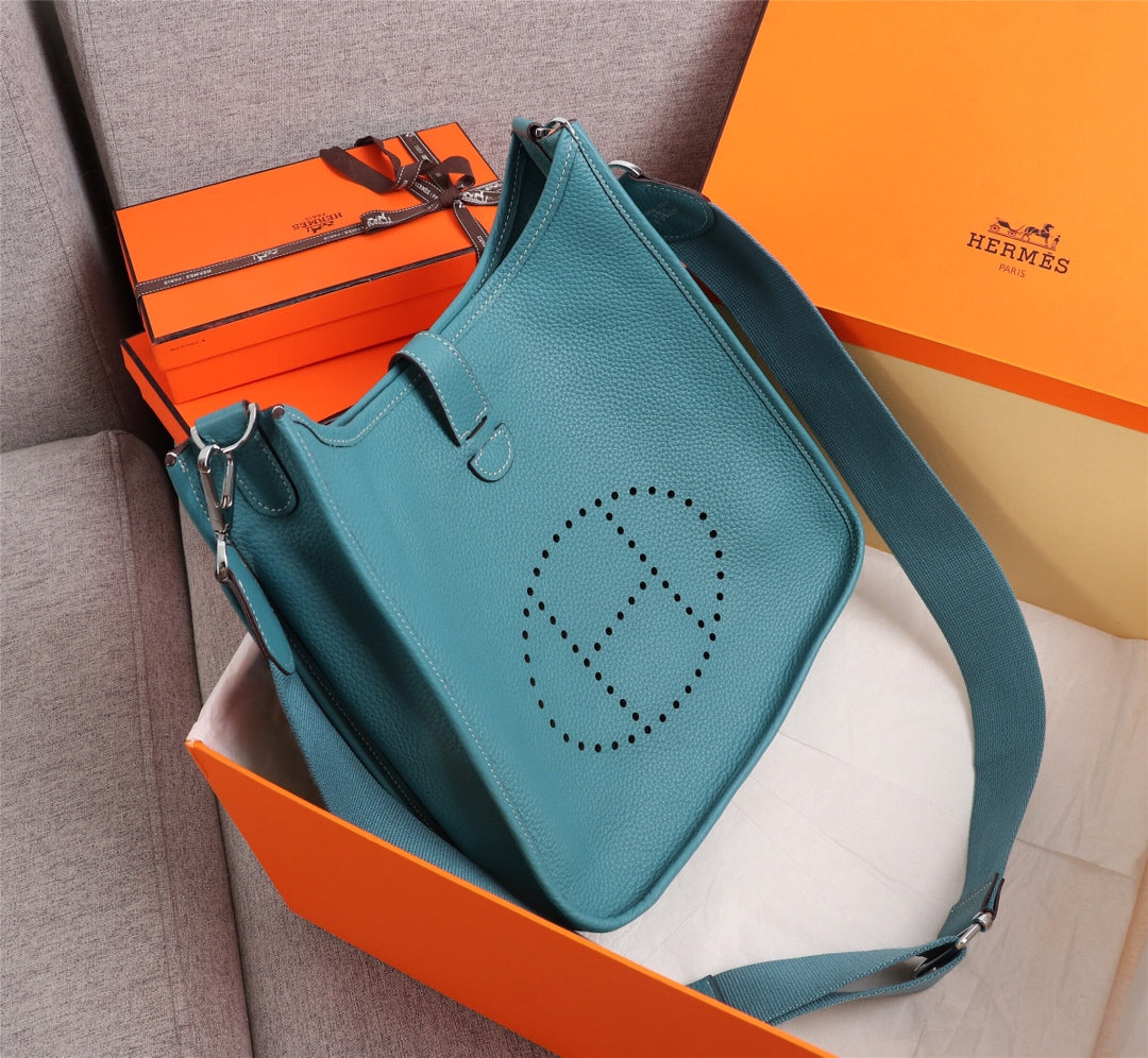 HM EVELYNE BAG 28 TEAL BLUE TOGO