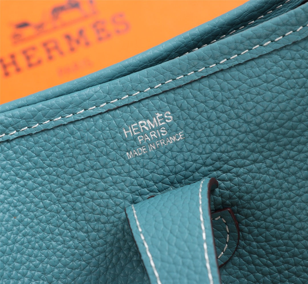 HM EVELYNE BAG 28 TEAL BLUE TOGO