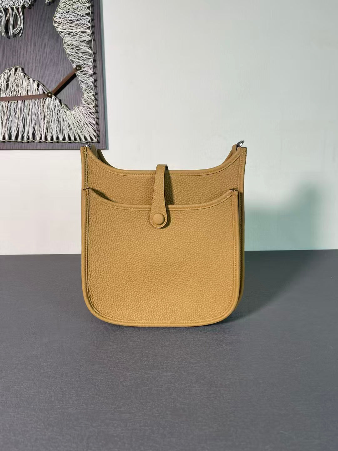 HM Evelyne 23cm Biscuit Togo SHW