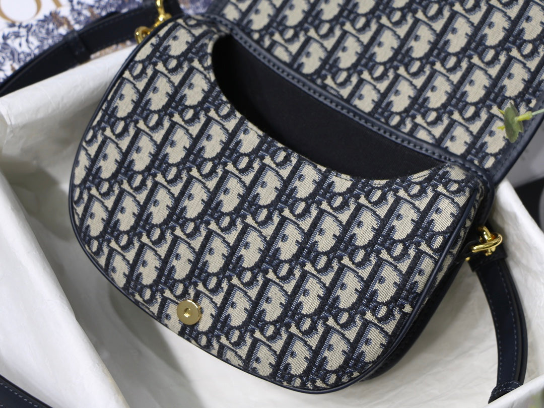 MEDIUM CD BOBBY 22CM BLUE OBLIQUE EMBROIDEDERED CANVAS GOLD HARDWARE