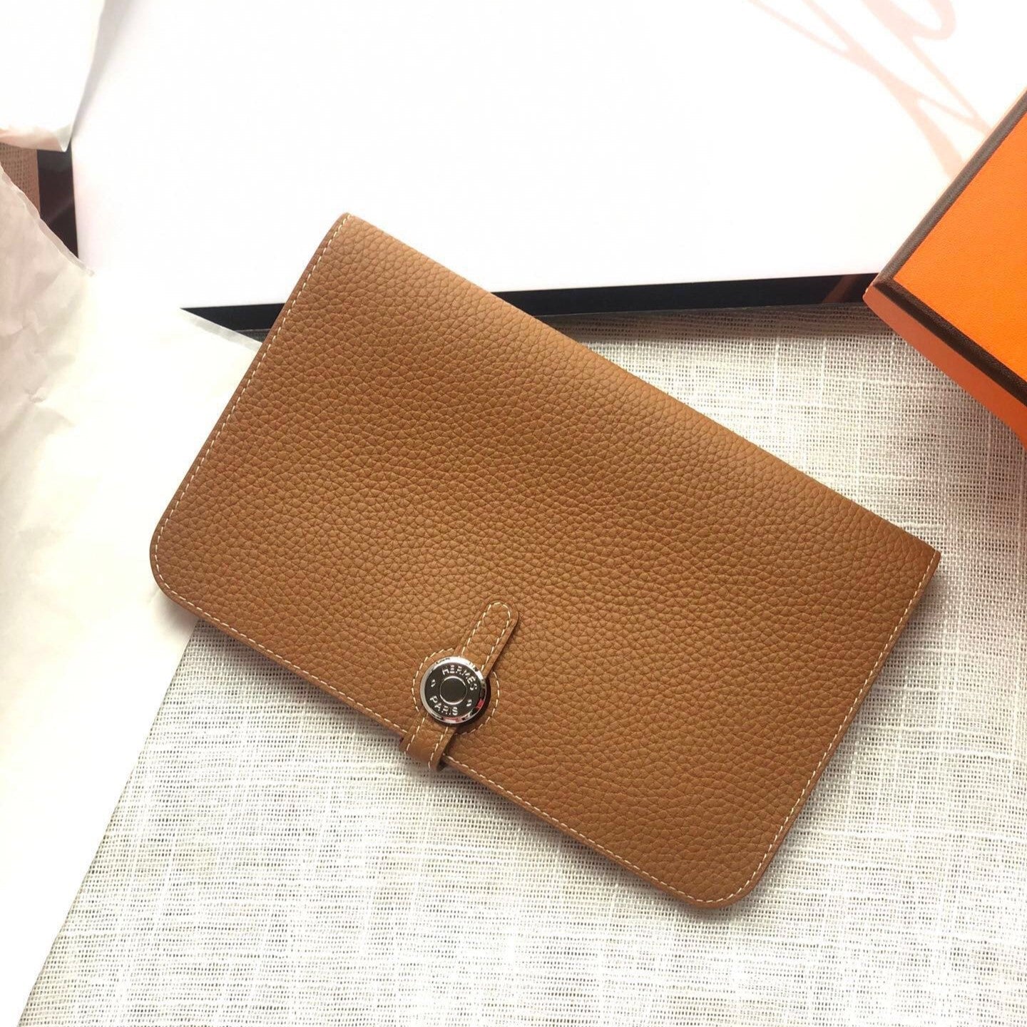 HM Dogon Wallet 20 Tan Togo SHW