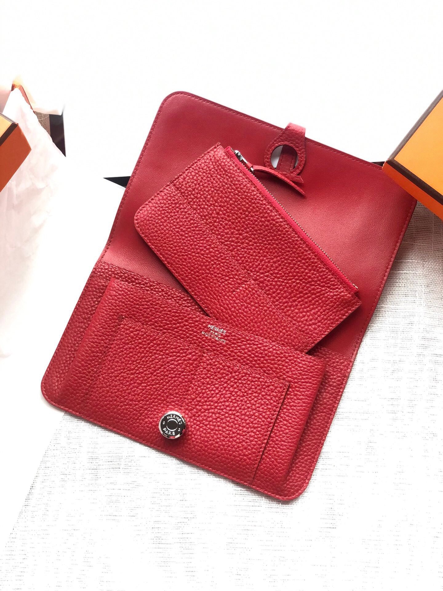 HM Dogon Wallet 20 Red Togo SHW