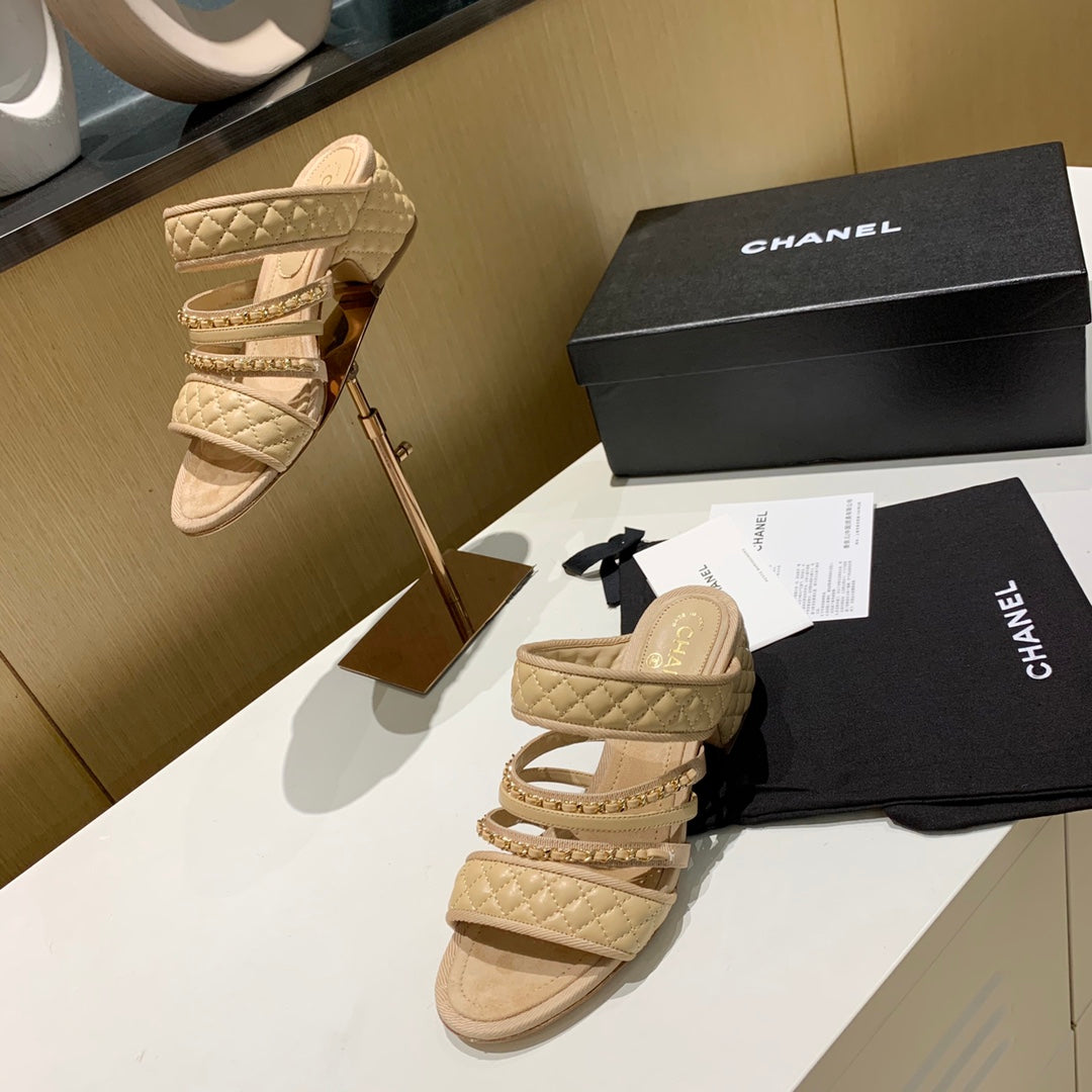 CC 26s Elegant Chain Sandals 4.5cm Beige Sheepskin 868703