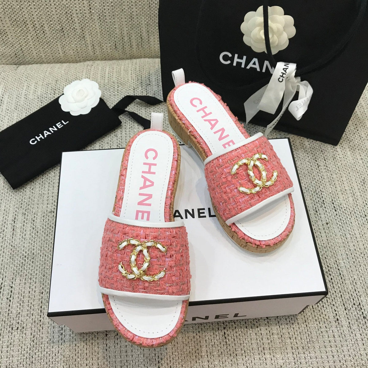 CC 26s Wooden Slippers White Hot Pink Tweed Lambskin 916903