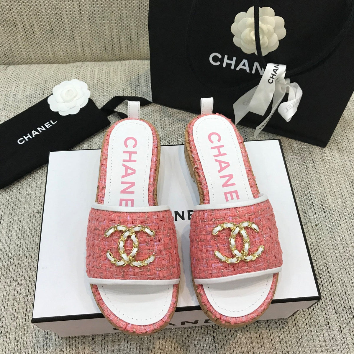 CC 26s Wooden Slippers White Hot Pink Tweed Lambskin 916903