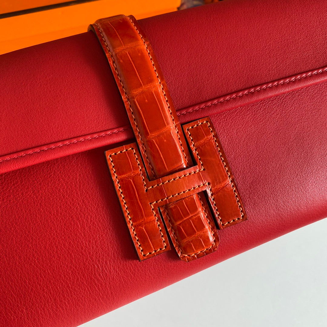 HM Jige Elan 29 Clutch In Ruby Red Calfskin With Apple Red Lizard Skin (25 days of production)