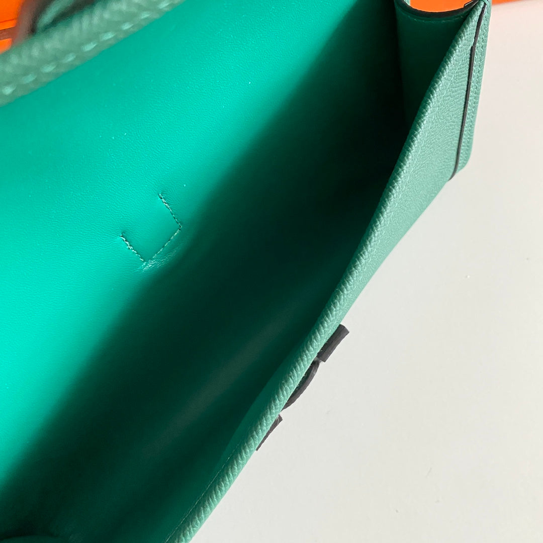 HM Jige Elan 29 Clutch In Forest Green Calfskin (25 days of production)