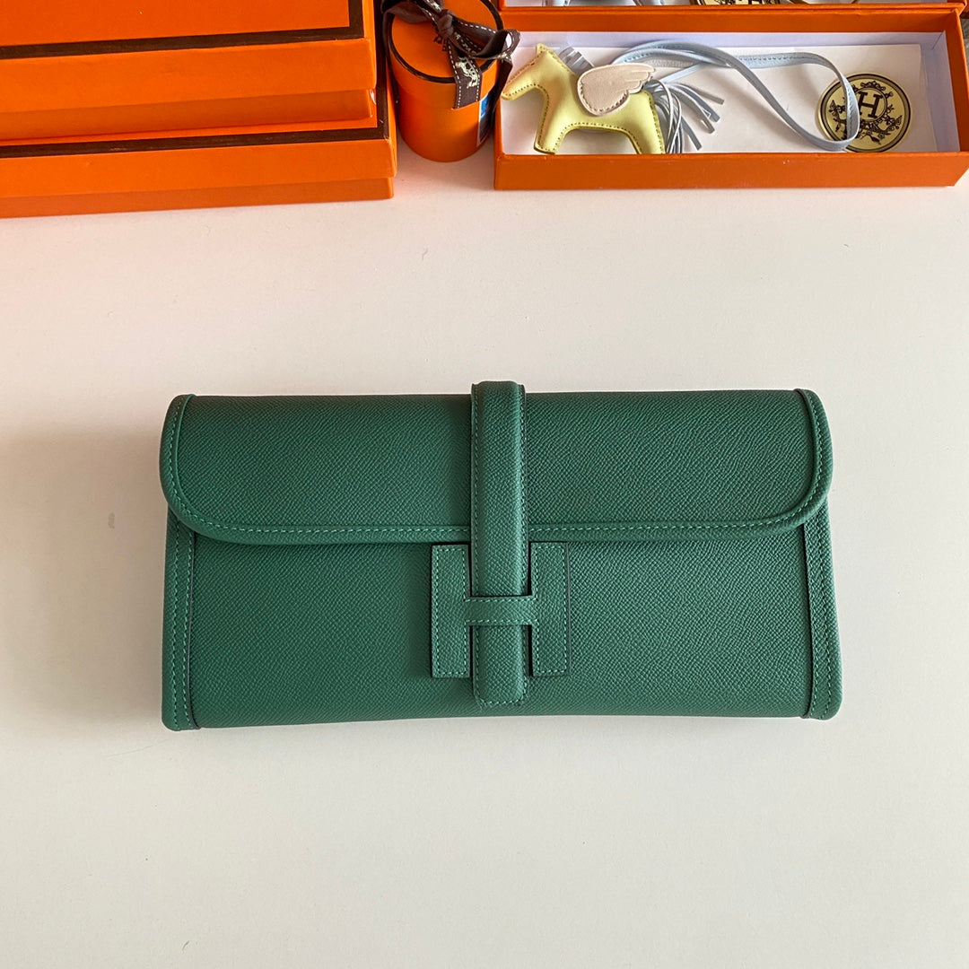 HM Jige Elan 29 Clutch In Forest Green Calfskin (25 days of production)