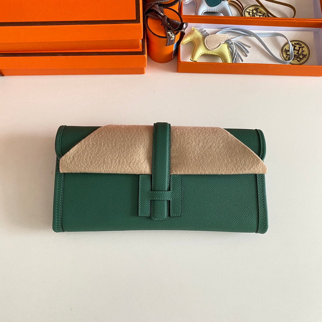 HM Jige Elan 29 Clutch In Forest Green Calfskin (25 days of production)