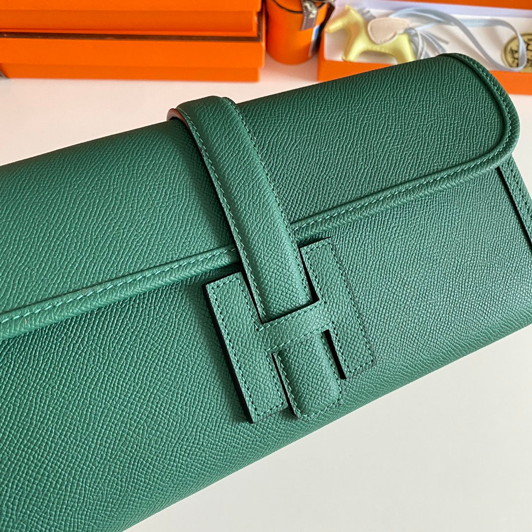 HM Jige Elan 29 Clutch In Forest Green Calfskin (25 days of production)