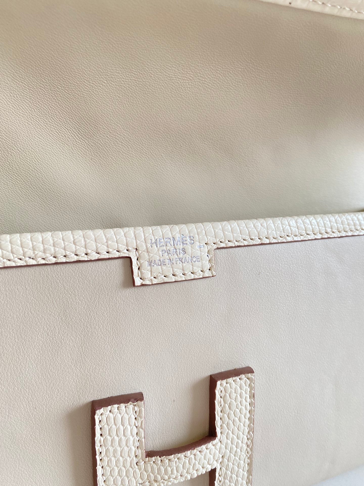 HM Jige Elan 29 Clutch In Bisque Beige Calfskin With Lizard Skin (25 days of production)