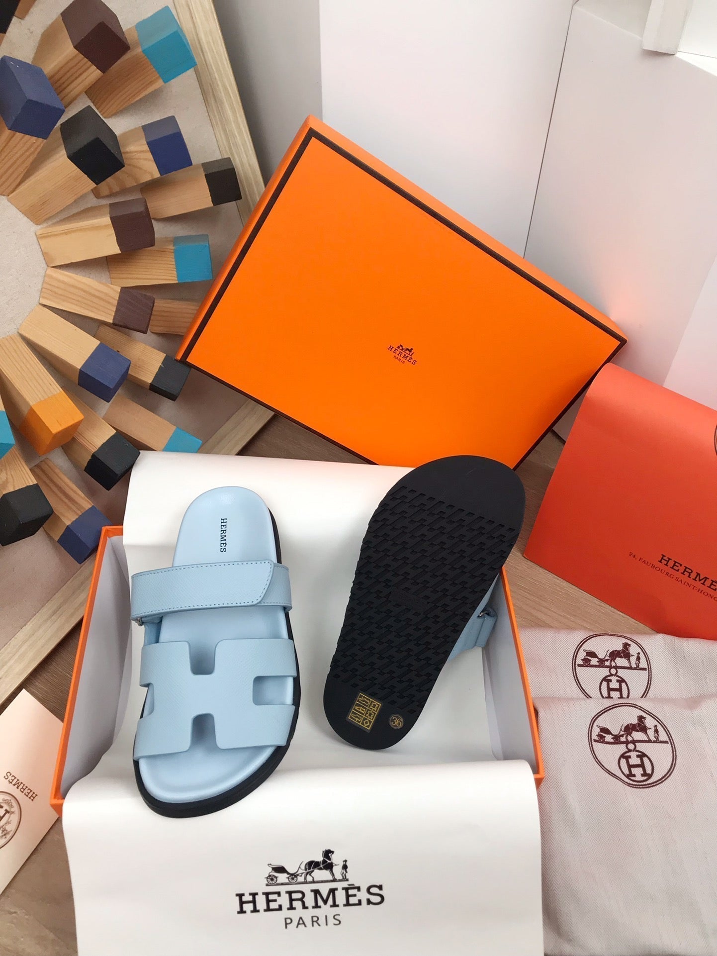 chypre sandal cloud blue calfskin