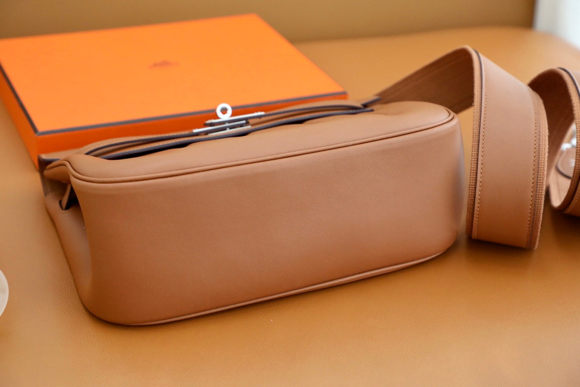 HM Berline Bag 28cm Brown Calfskin 284550 (Production time: 25 days)