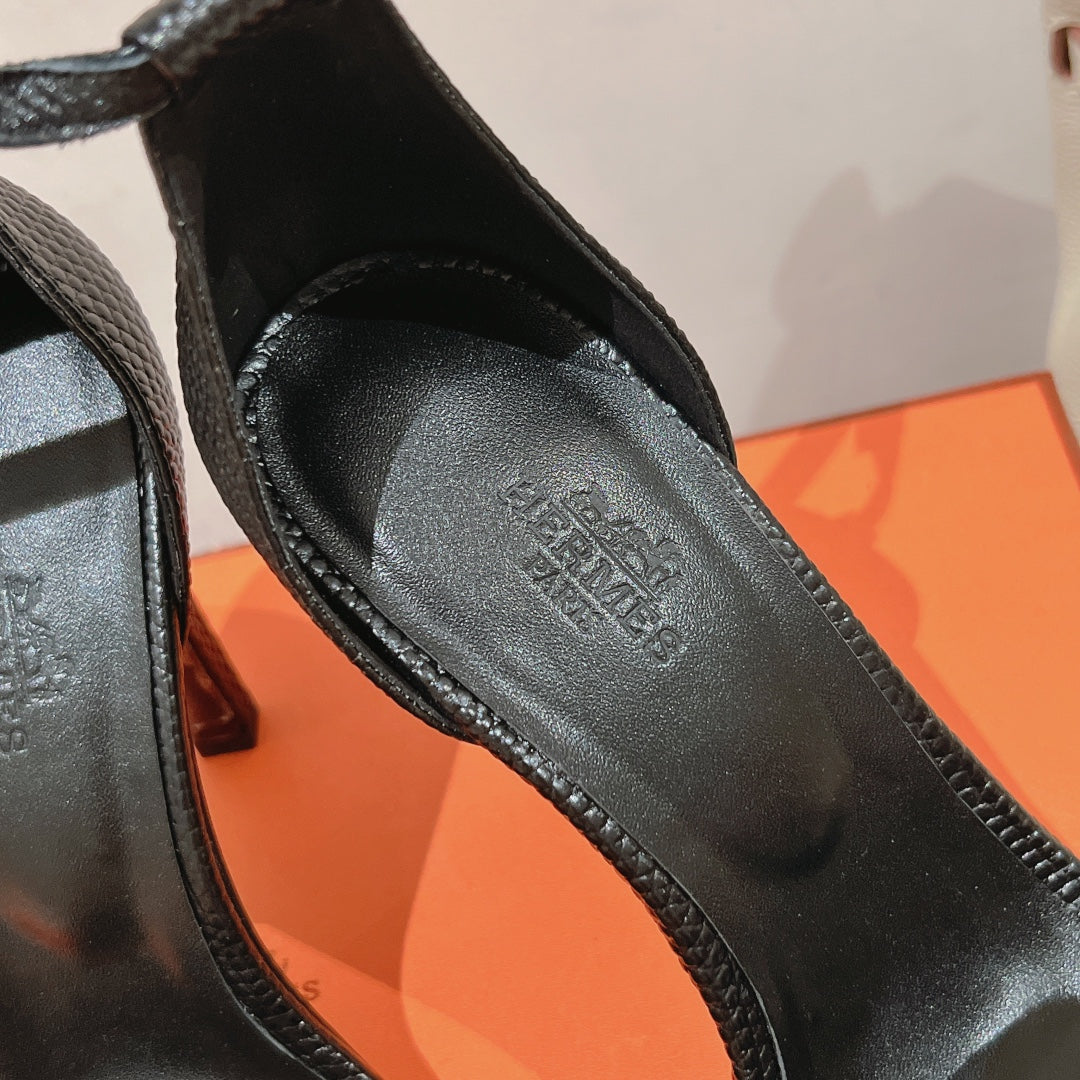 HM Premiere 115 Sandal In Black Grained Calfskin