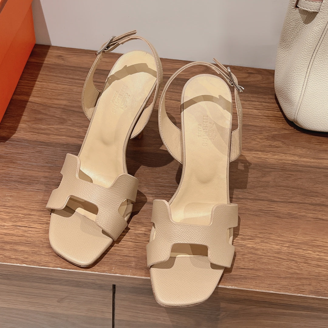 HM Holy 105 Sandal In Bisque Beige Grained Calfskin