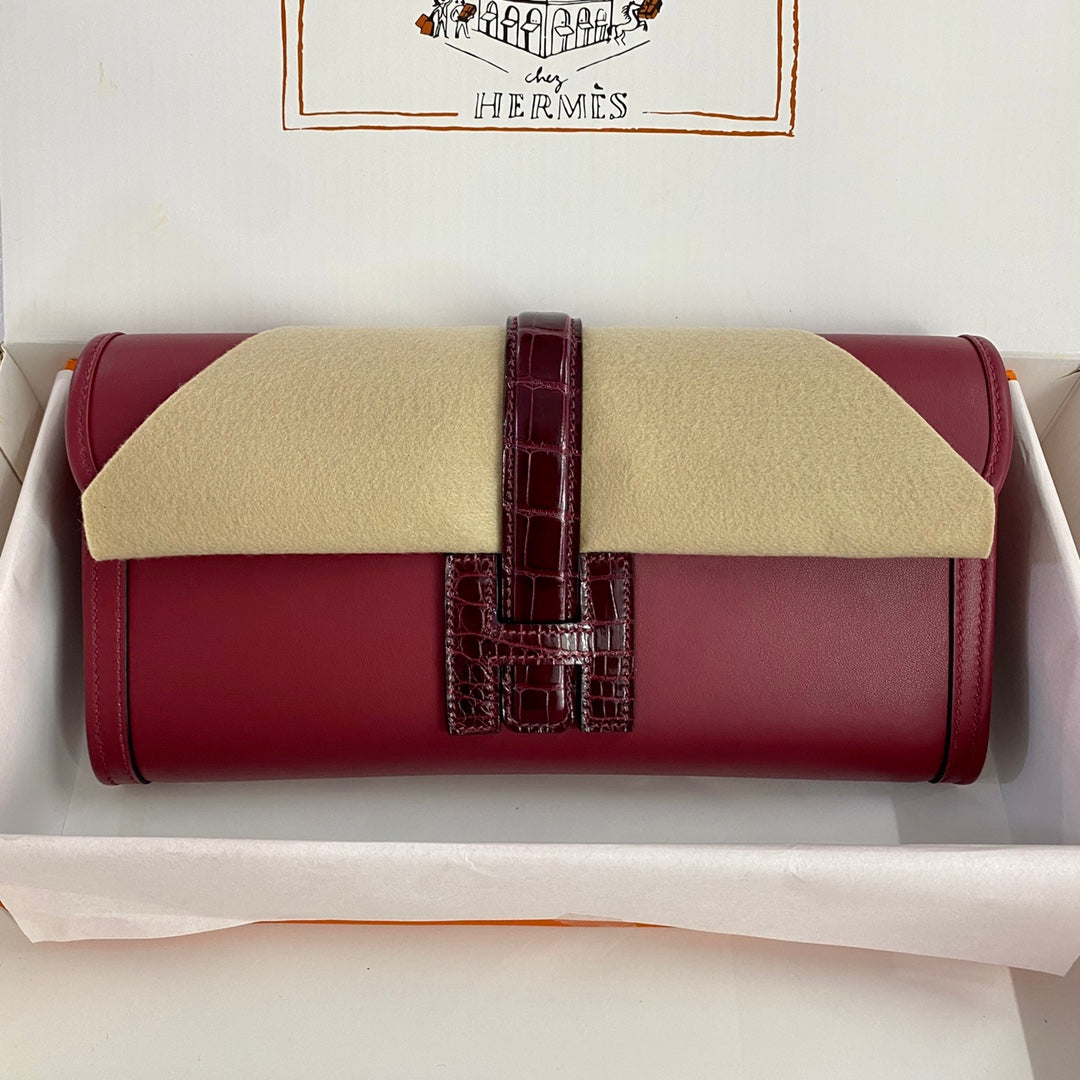 HM Jige Elan 29 Clutch In Cherry Red Calfskin With Wine Red Lizard Skin (25 days of production)