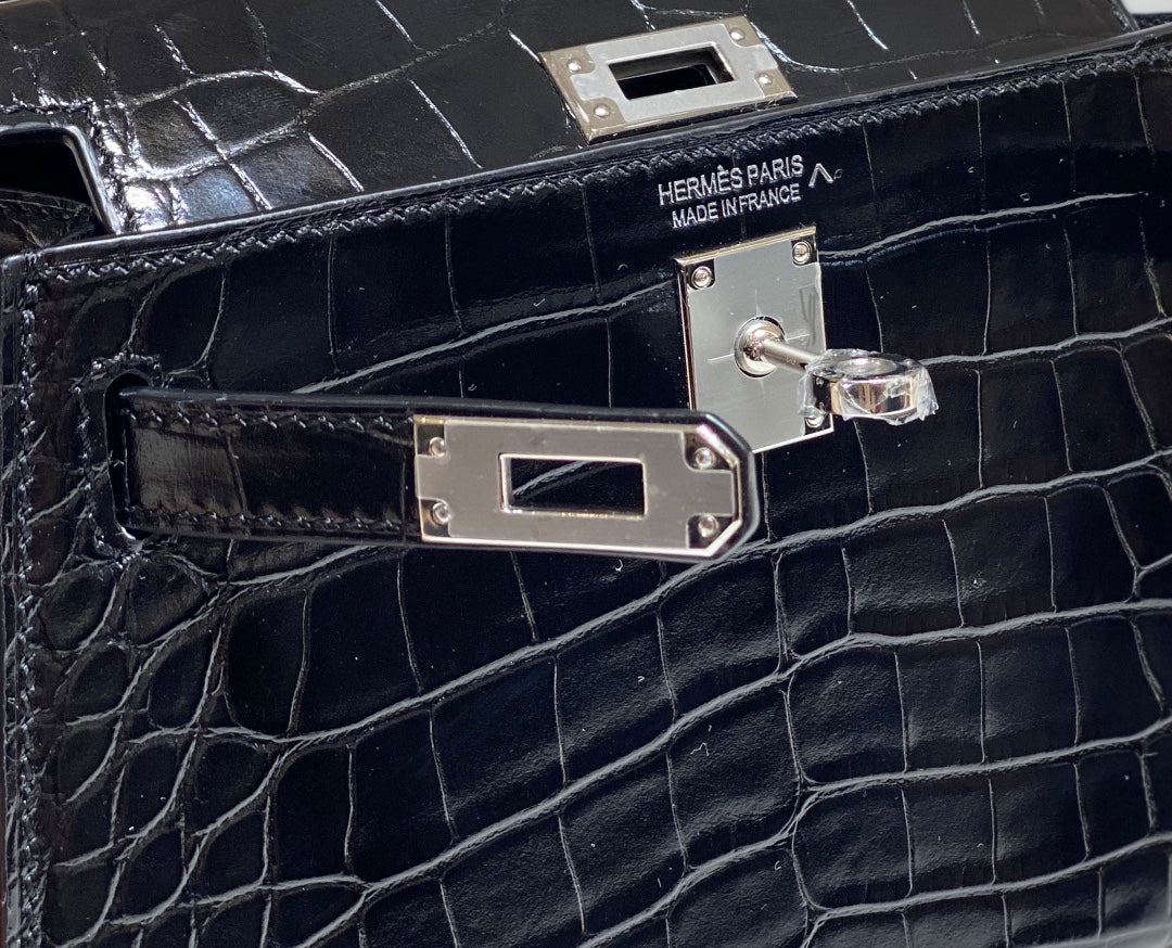 HM 25s Mini Kelly 19 Cm Black Embossed Crocodile Silver Hardware