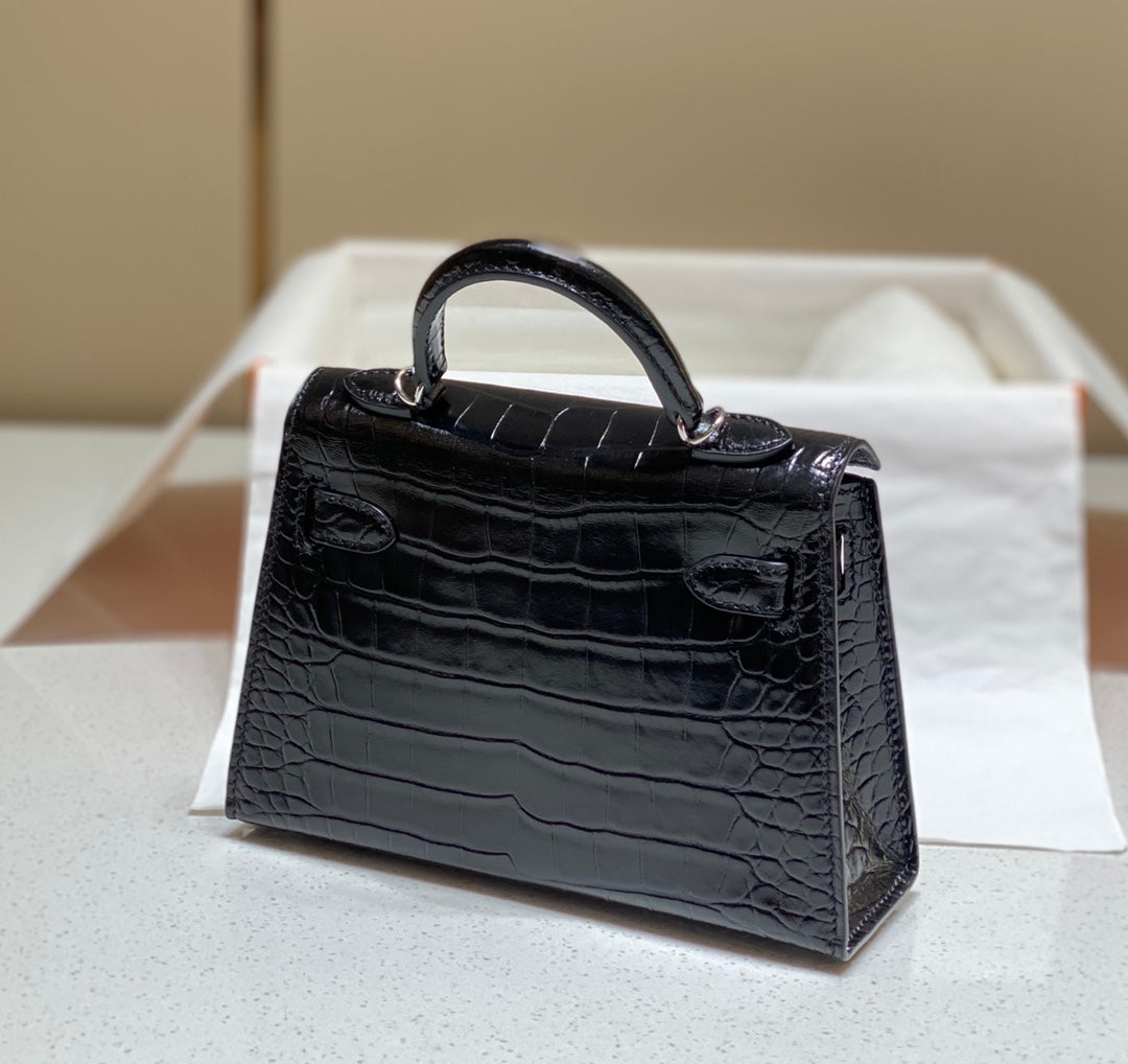 HM 25s Mini Kelly 19 Cm Black Embossed Crocodile Silver Hardware