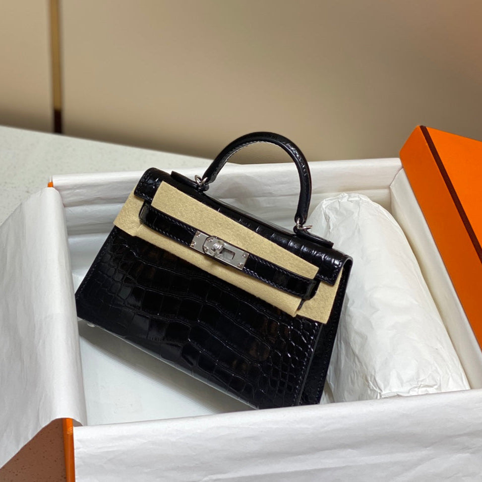 HM 25s Mini Kelly 19 Cm Black Embossed Crocodile Silver Hardware