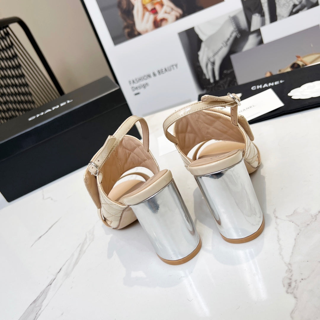 CC 26s Two-Strap Sandals 9cm Beige Patent Leather 867762