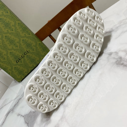 GG 26SS Platform Sneaker White Monogram Canvas 640597