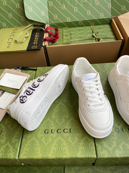 GG 26 Sneaker White Black Calfskin 632885