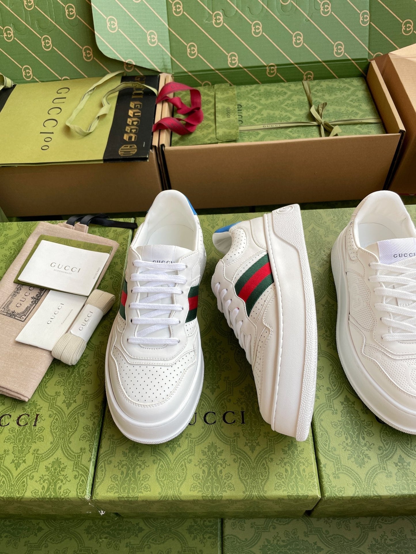 GG 26 Sneaker White Blue Calfskin 632887