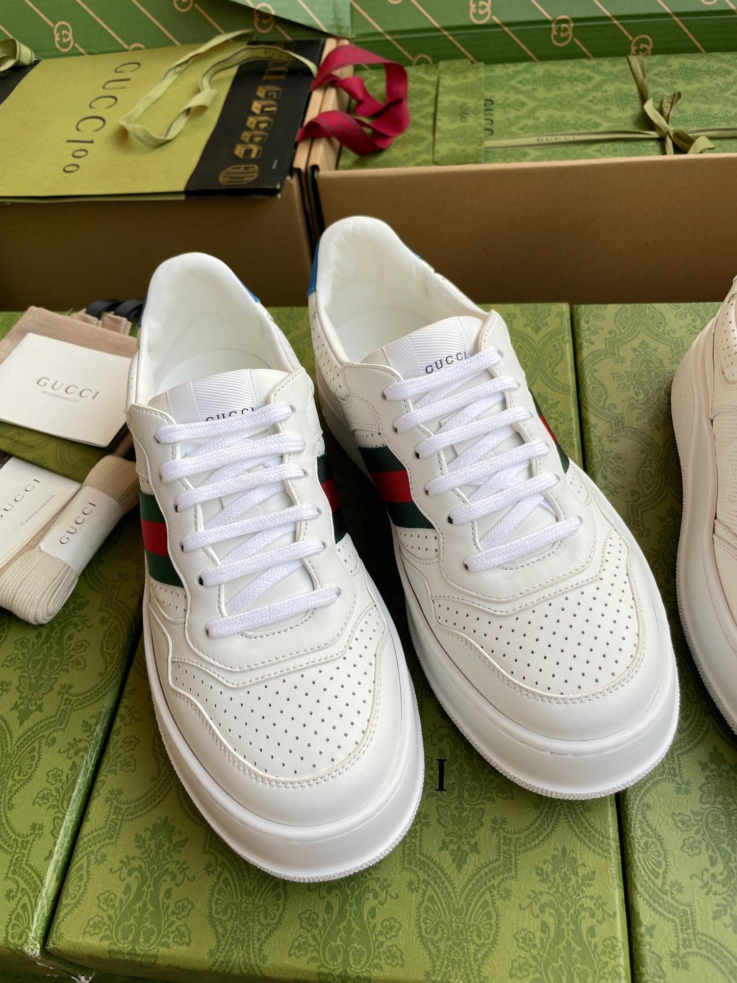 GG 26 Sneaker White Blue Calfskin 632887