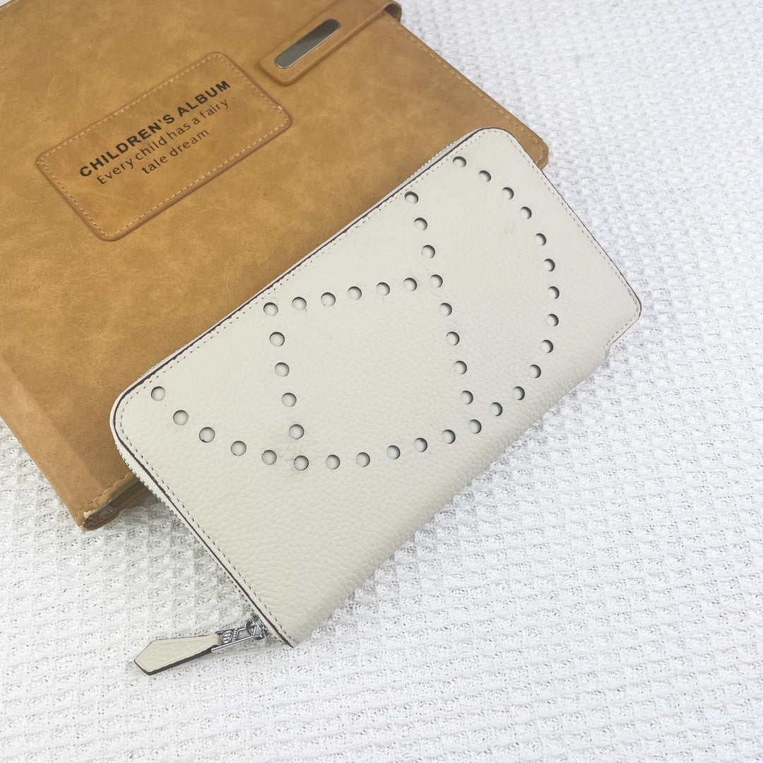 HM Silk'in Holed Classic Wallet 20 Cream Grained Calfskin
