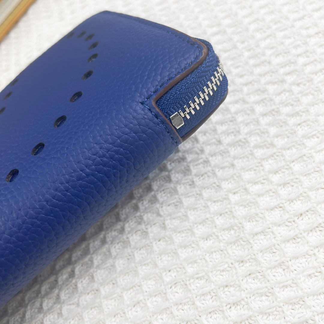 HM Silk'in Holed Classic Wallet 20 Cobalt Grained Calfskin