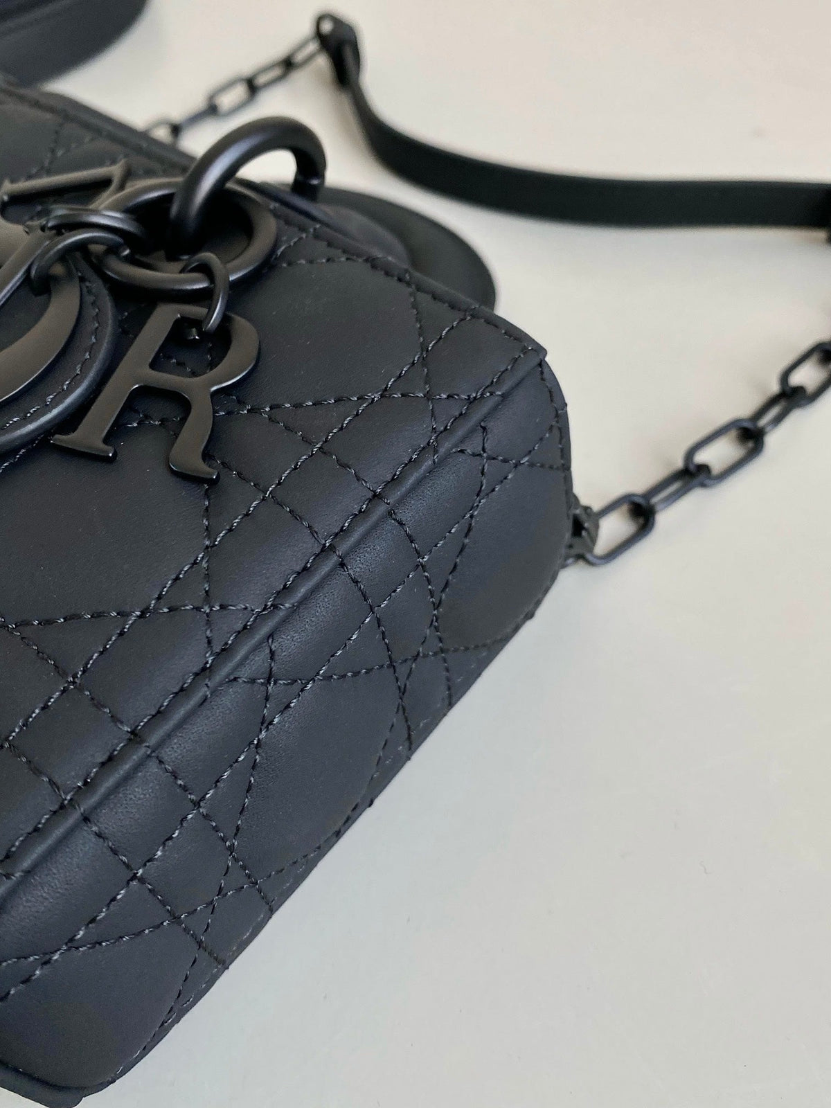 D-JOY BAG 22 LAMBSKIN