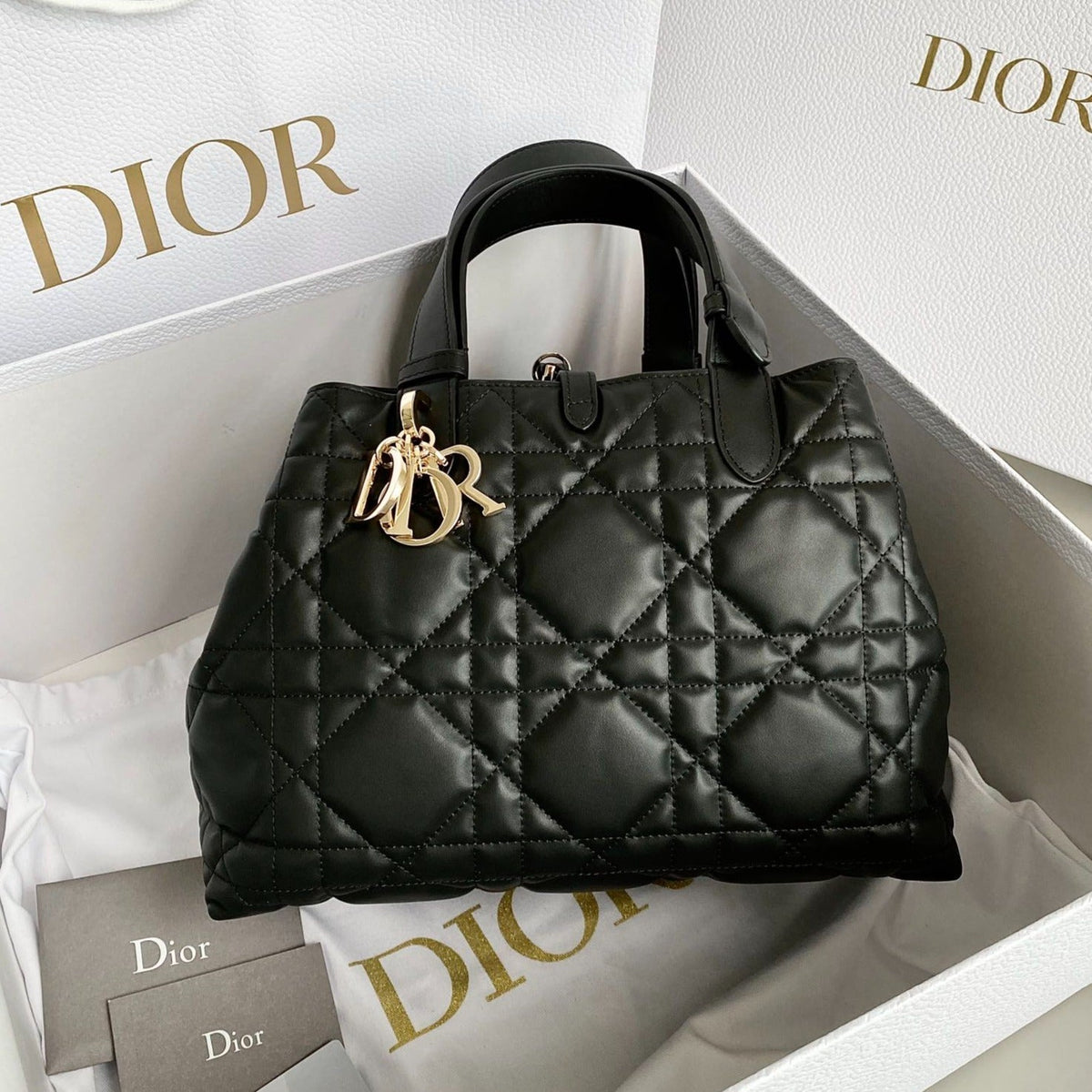 TOUJOURS 28 BAG LAMBSKIN