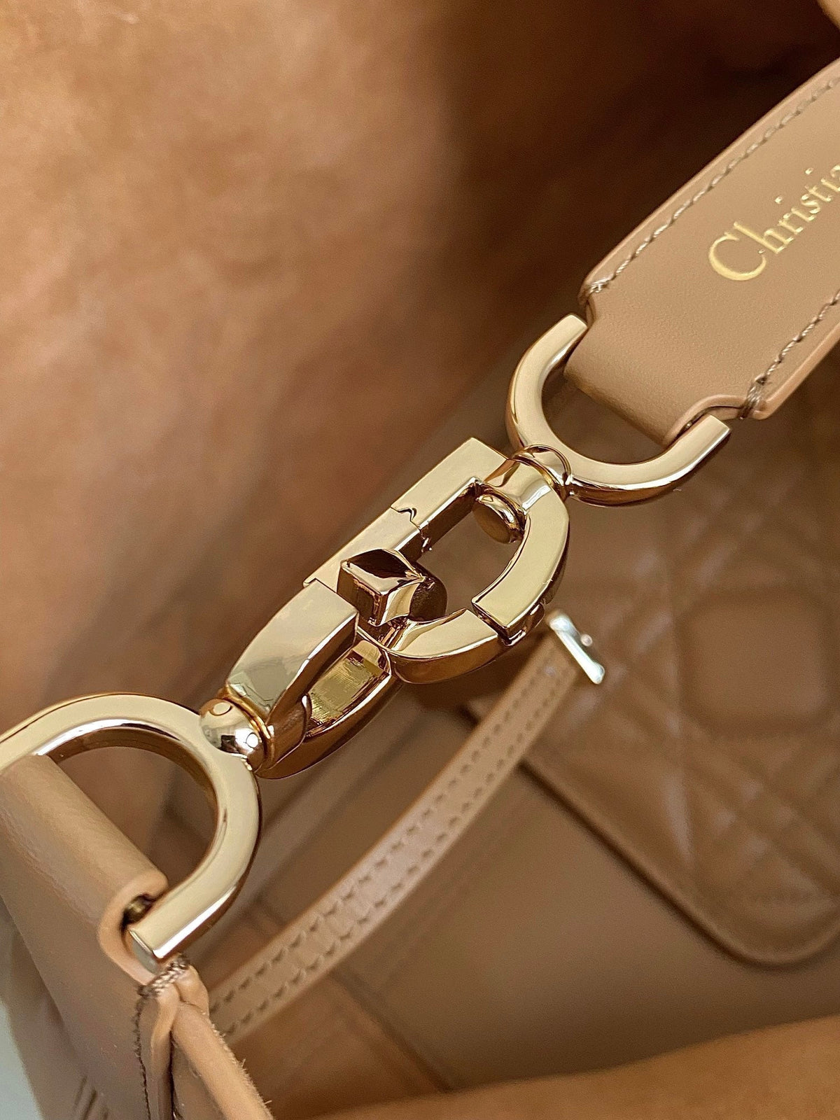 TOUJOURS 28 BAG LAMBSKIN