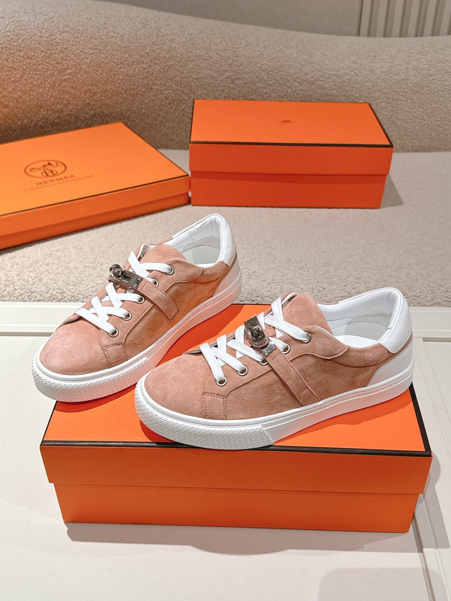 HM Day Sneakers Pink White Suede Calfskin 577495
