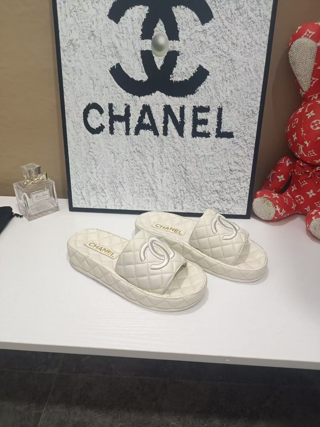 CC 26s Quilted Slide Sandals In White Calfskin