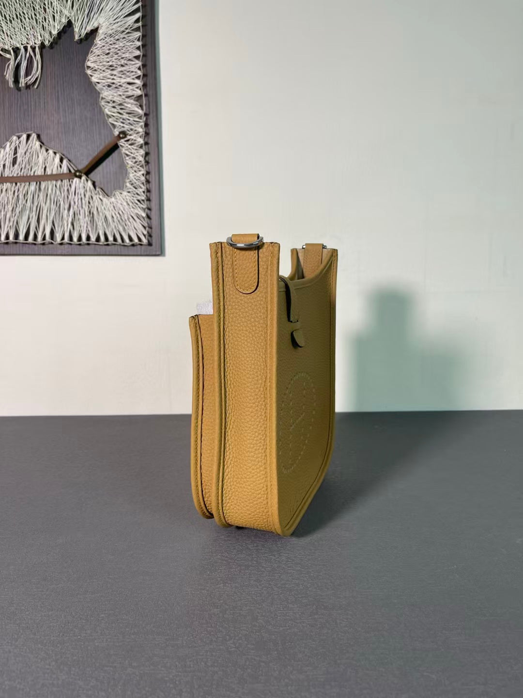 HM Evelyne 23cm Biscuit Togo SHW