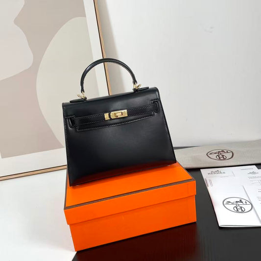 HM Kelly 25cm Glossy Cowhide GHW