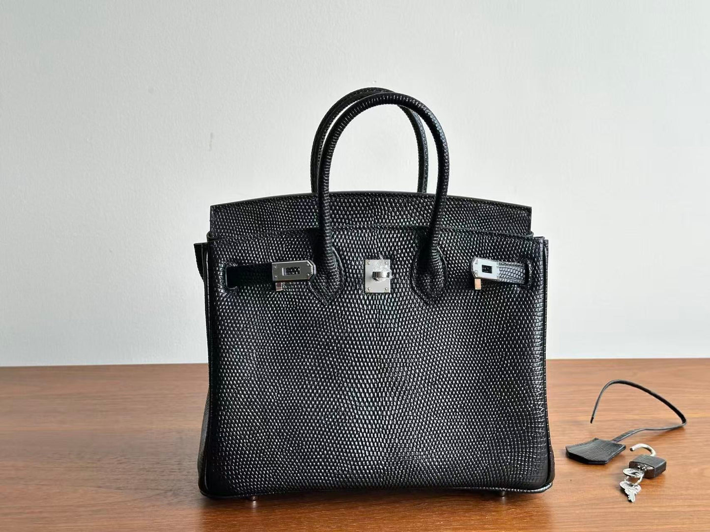 Hermes Birkin 25 Black Salvator Lizard Sliver Hardware